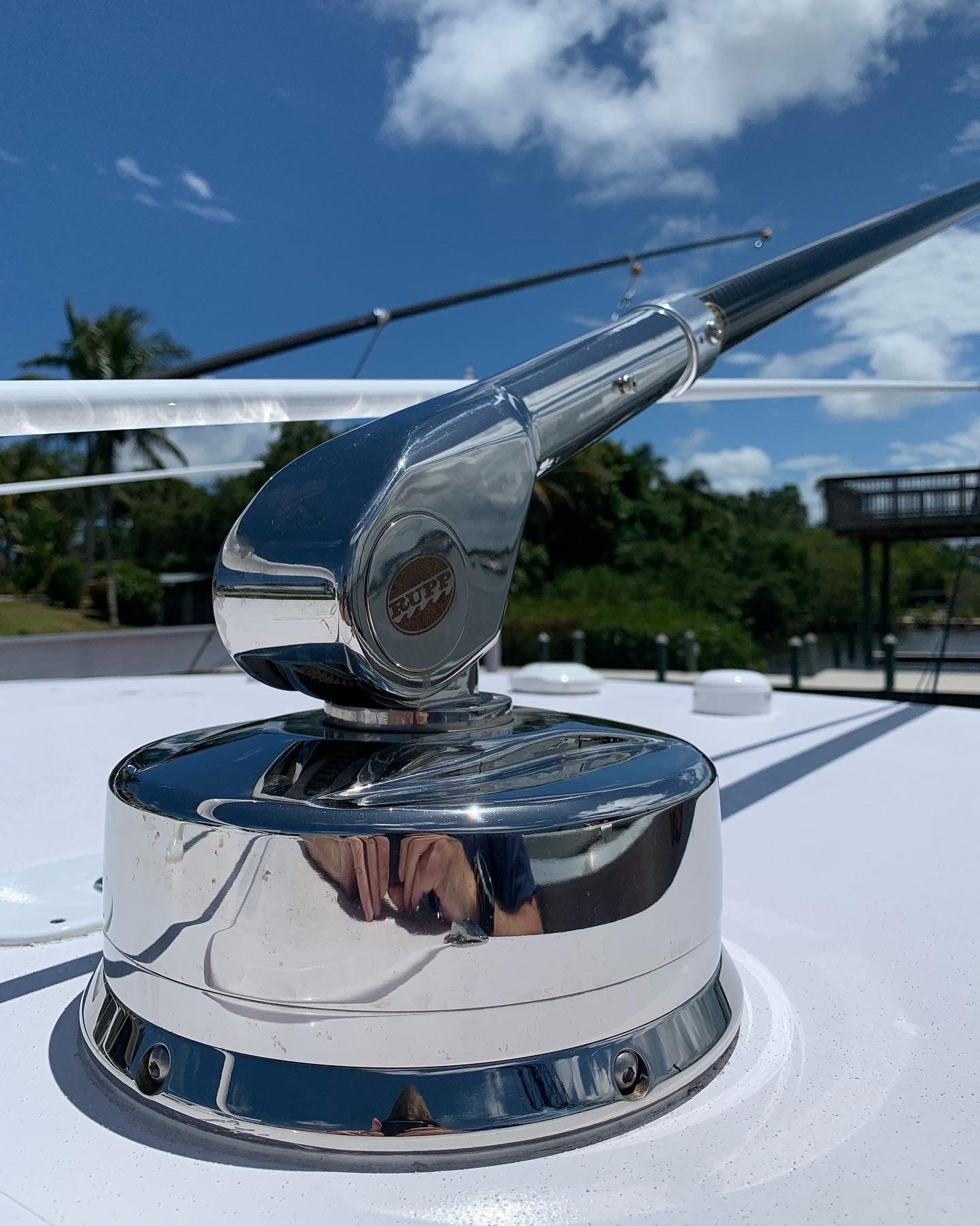 Top Gun "Vector" Electric Top Mount Outrigger System